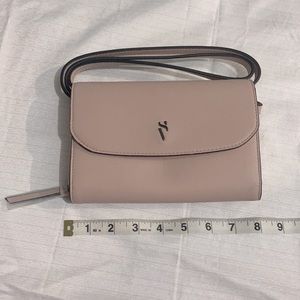 Simply Vera VW removable strap bag